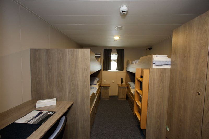 Antártida - Campamento Base - Acampada Libre, Kayak, Raquetas de Nieve/Senderismo, Alpinismo, Taller de Fotografía salida 08/01/2027