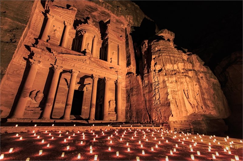 Circuito por Oriente Medio (Petra de noche, Jordania)