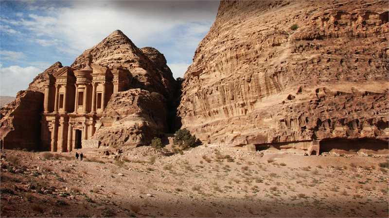 Viaje a Jordania y El Líbano (el monasterio, Petra)